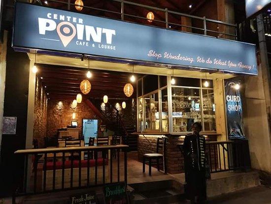 Center Point Cafe & Lounge